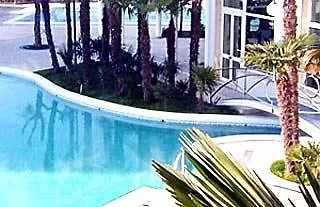 Hotel La & Idrokinesis