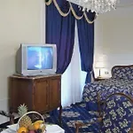 Hotel La & Idrokinesis