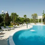 La & Idrokinesis Hotel