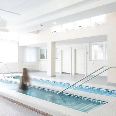 Hotel La & Idrokinesis - Thermal Rehab