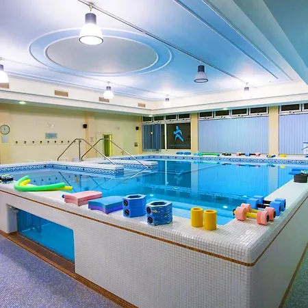 Hotell La & Idrokinesis 4*